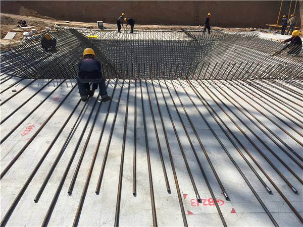 1596162798372210.jpg 施工現(xiàn)場(chǎng)+朱成鵬(四季花城項(xiàng)目部).jpg