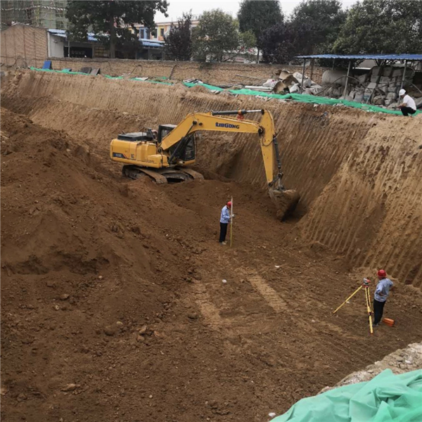 1596162859584538.jpg 施工現(xiàn)場(chǎng)3-王衛(wèi)波(四季花城項(xiàng)目部).jpg