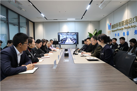 2月21日，進(jìn)出口公司傳達(dá)學(xué)習(xí)陜外集團(tuán)深化“三個年”活動暨“二次創(chuàng)業(yè)”推進(jìn)會精神。_副本.jpg